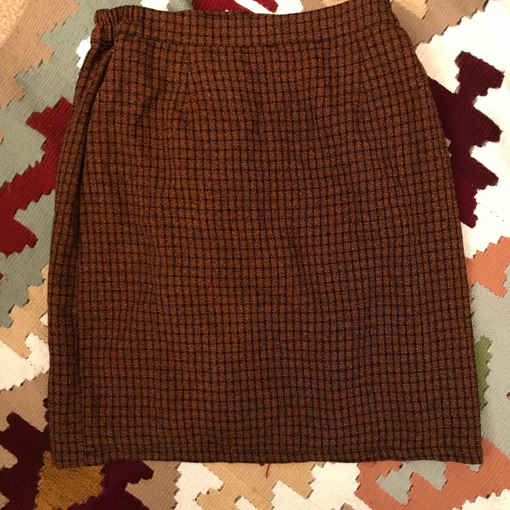 Boutique mini skirt